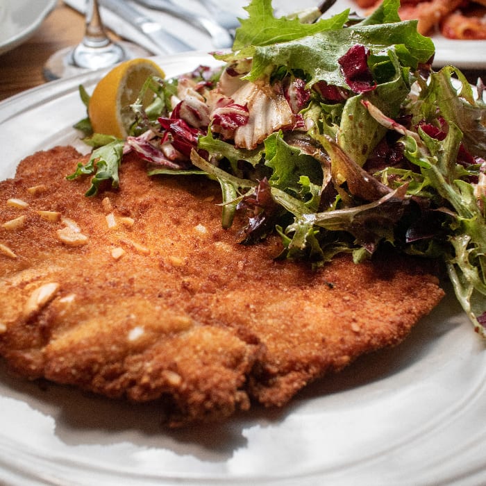 Petto Di Pollo Ruspante Mandorlato.