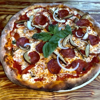 Super Pizza.
